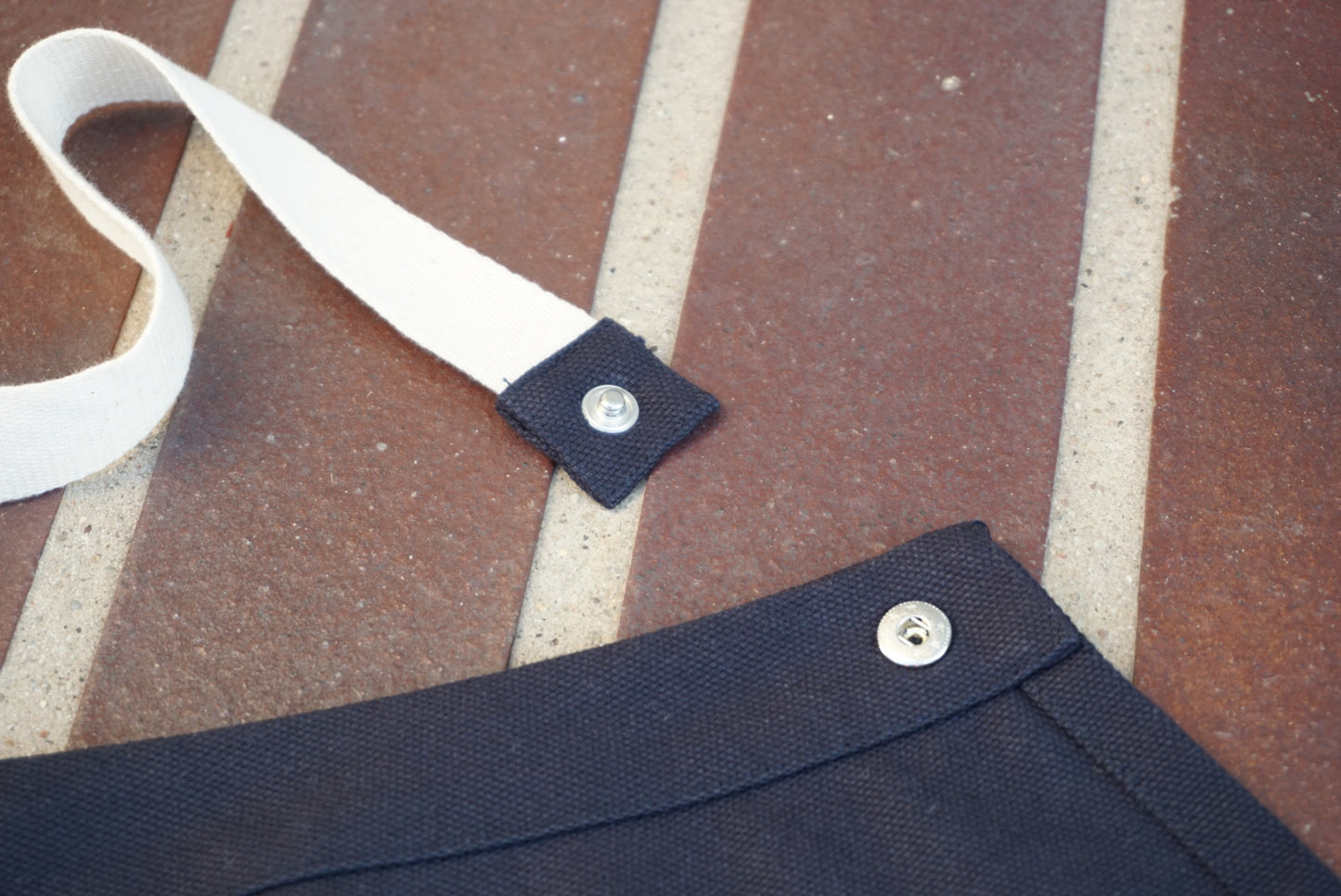 GR01 – Apron