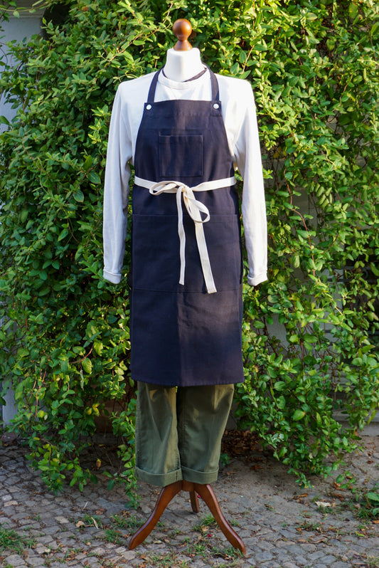 GR01 – Apron