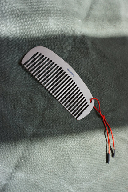 GR04 – Comb